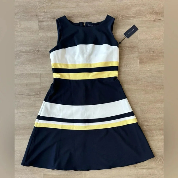 NWT Tommy Hilfiger Fit and Flare Dress Color Block Size 10 - Picture 1 of 8
